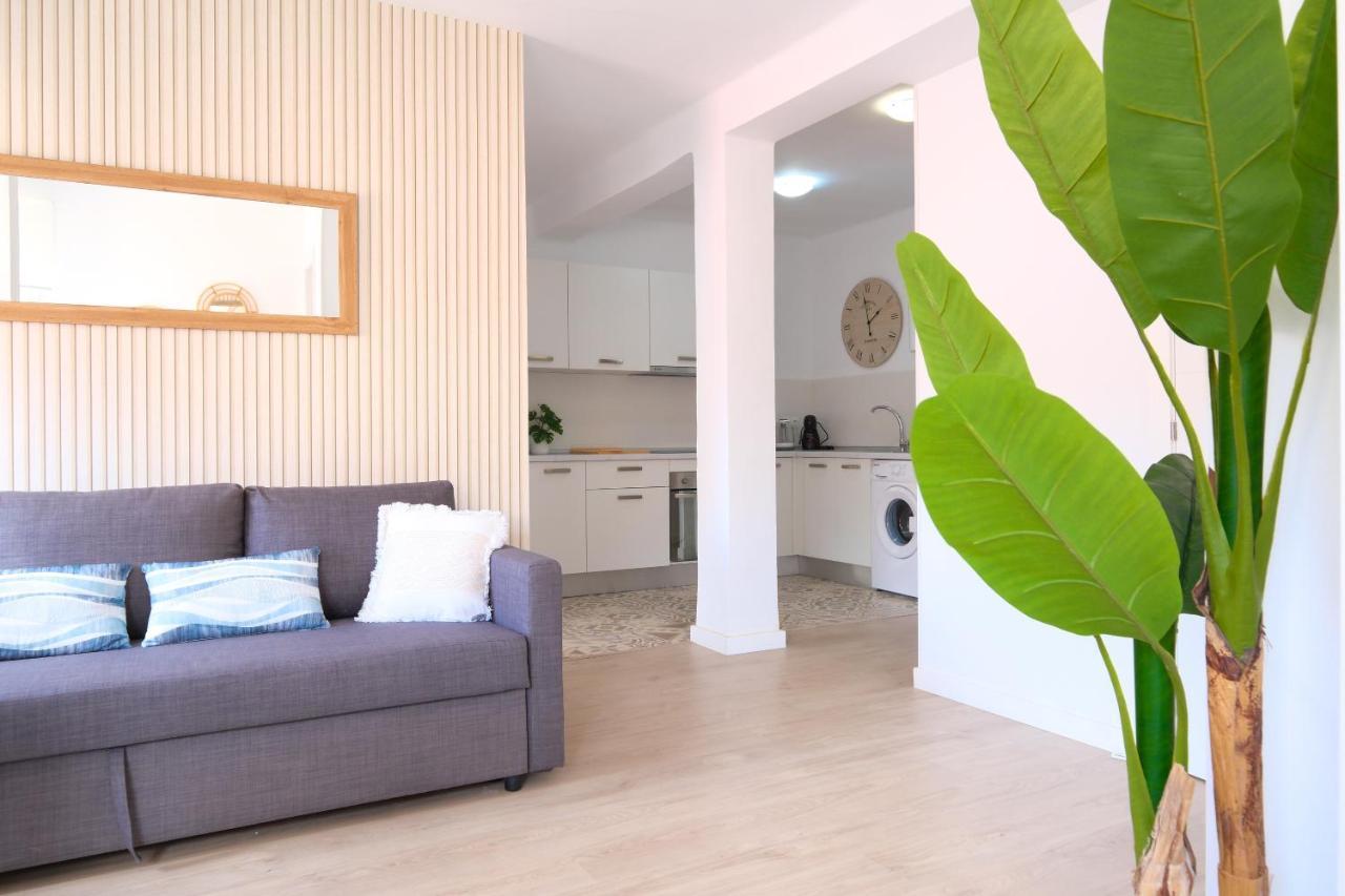 Lovely Apartment Malaga Exterior photo