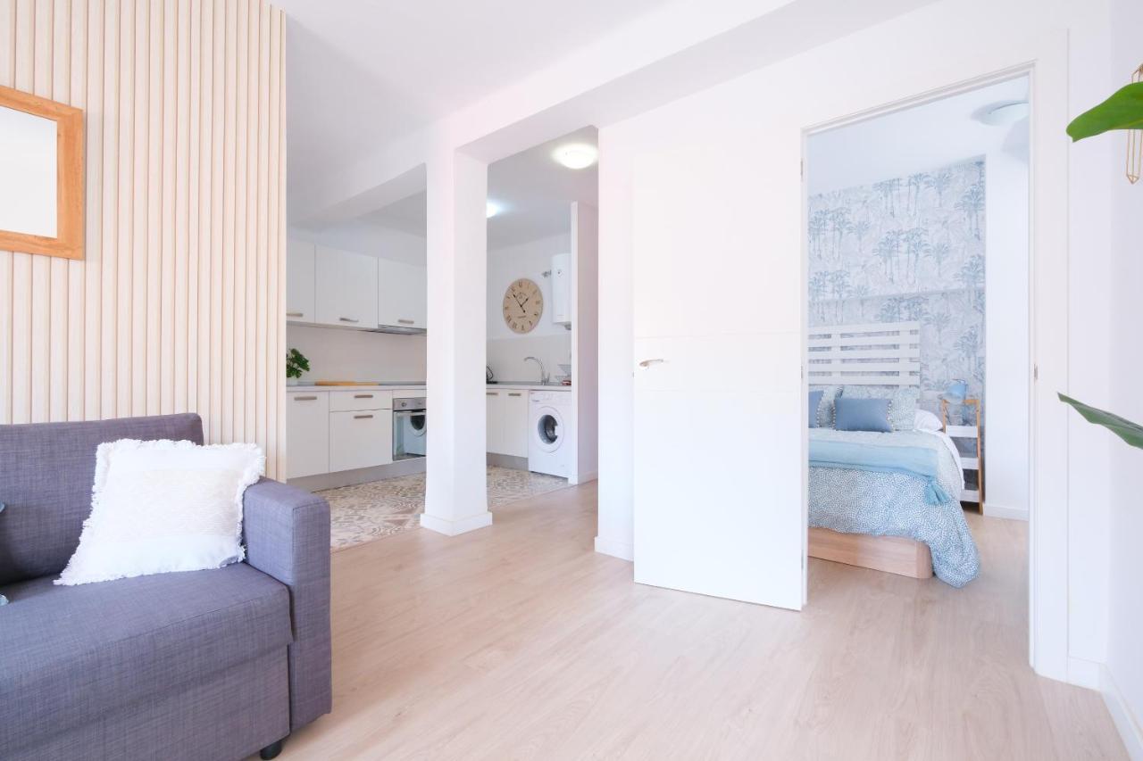 Lovely Apartment Malaga Exterior photo